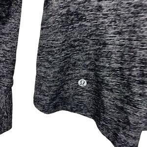 Lululemon gray long sleeve light weight quarter zip sweater size 4